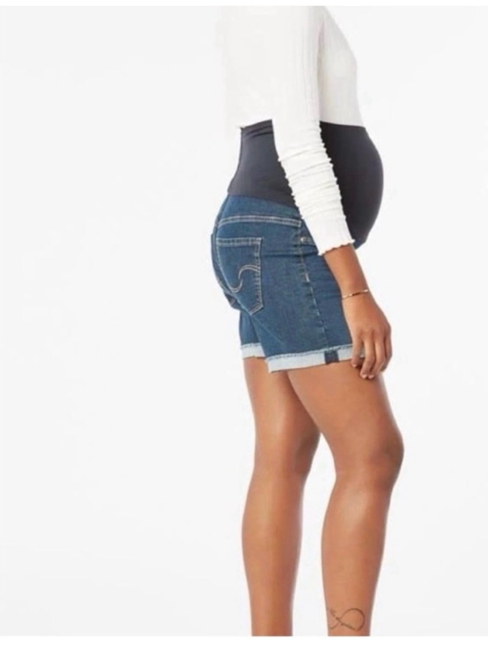 Levi Strauss Signature Gold Maternity Denim Shorts Size M NWT 5" Inseam Blue - Picture 2 of 13